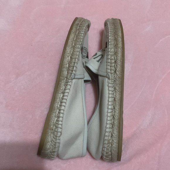 Gucci White Canvas Logo Espadrilles - Picture 10 of 10